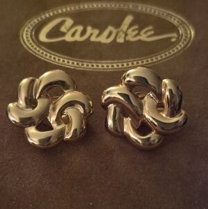 Carolee Vintage Signed Shiny Gold Knot Clip On Earrings